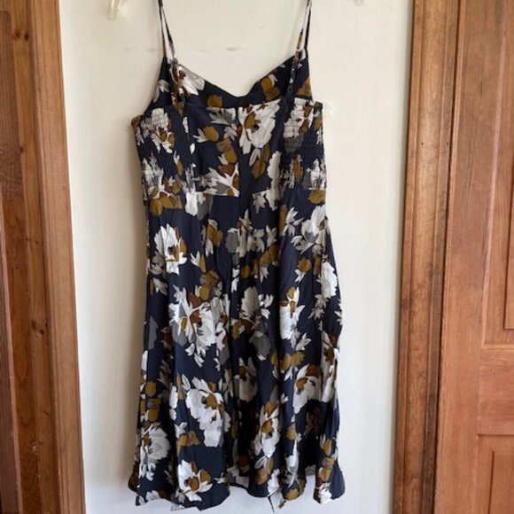 OLD NAVY Woven Cami Grey Floral Defined Waist Spaghetti Strap Dress L - Picture 8 of 16